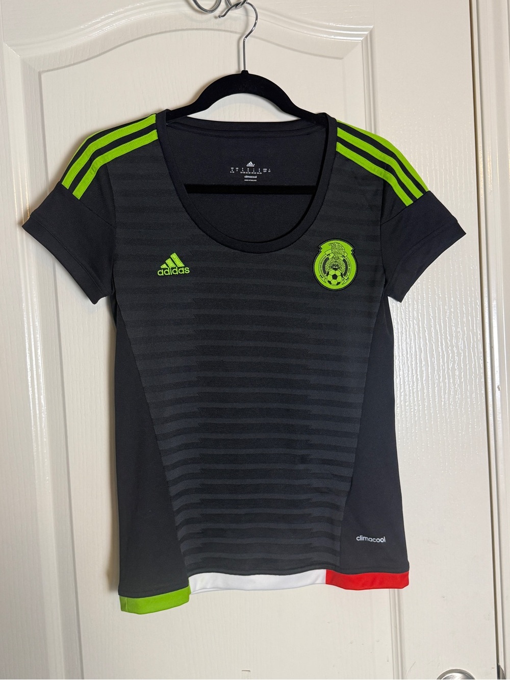 Adidas Mexico 2015/2016 women's home soccer jersey - Small